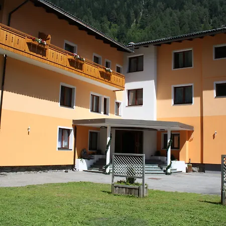 Hubertus Hotel 3*