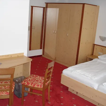 Hubertus 3*